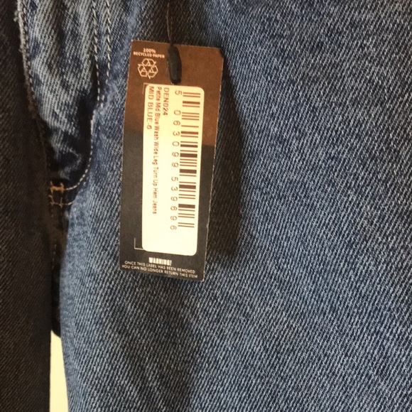 Pretty Little Thing Medium Blue Wide Leg Turn Up Hem Jeans - Picture 6 of 16